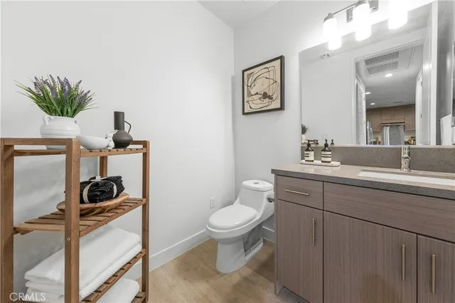 $908,500 | 168 South Monterey Street, Unit 410, Alhambra, CA 91801