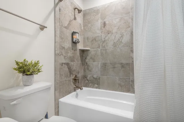 $2,500 | 1577 Metropolitan Boulevard, Unit 4, Tallahassee, FL 32308