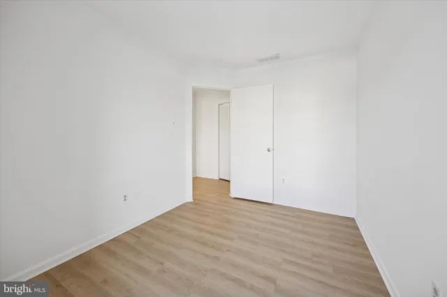 $284,000 | 238 Colette Court, Levittown, PA 19057