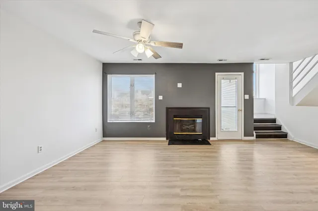 $284,000 | 238 Colette Court, Levittown, PA 19057