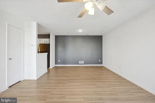 $284,000 | 238 Colette Court, Levittown, PA 19057