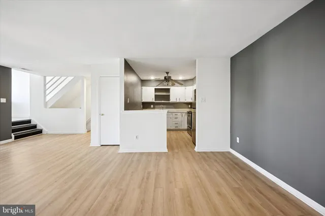 $284,000 | 238 Colette Court, Levittown, PA 19057