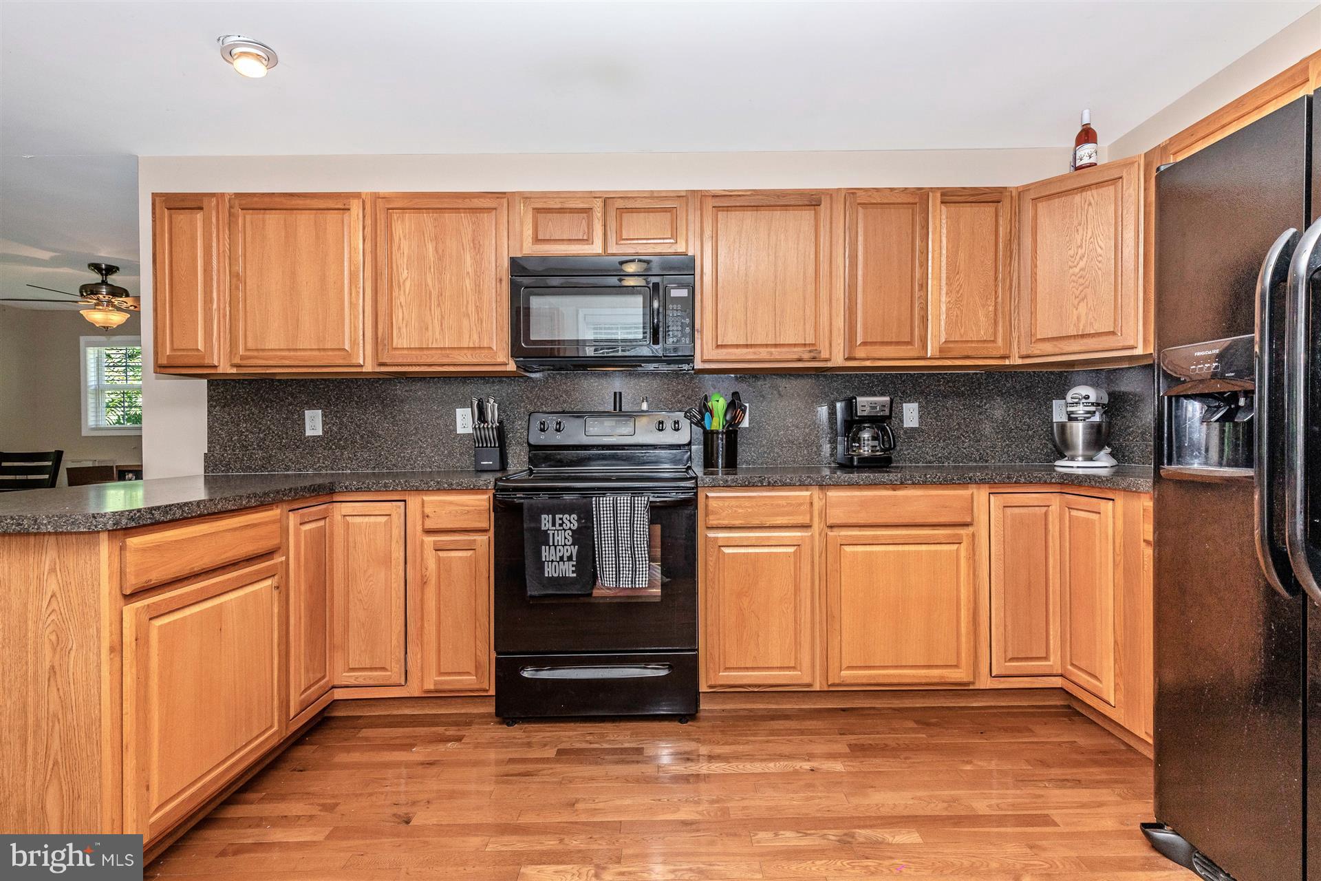 146 Clearview Road Hedgesville, WV 25427 - Photo 7 of 30 Kitchen