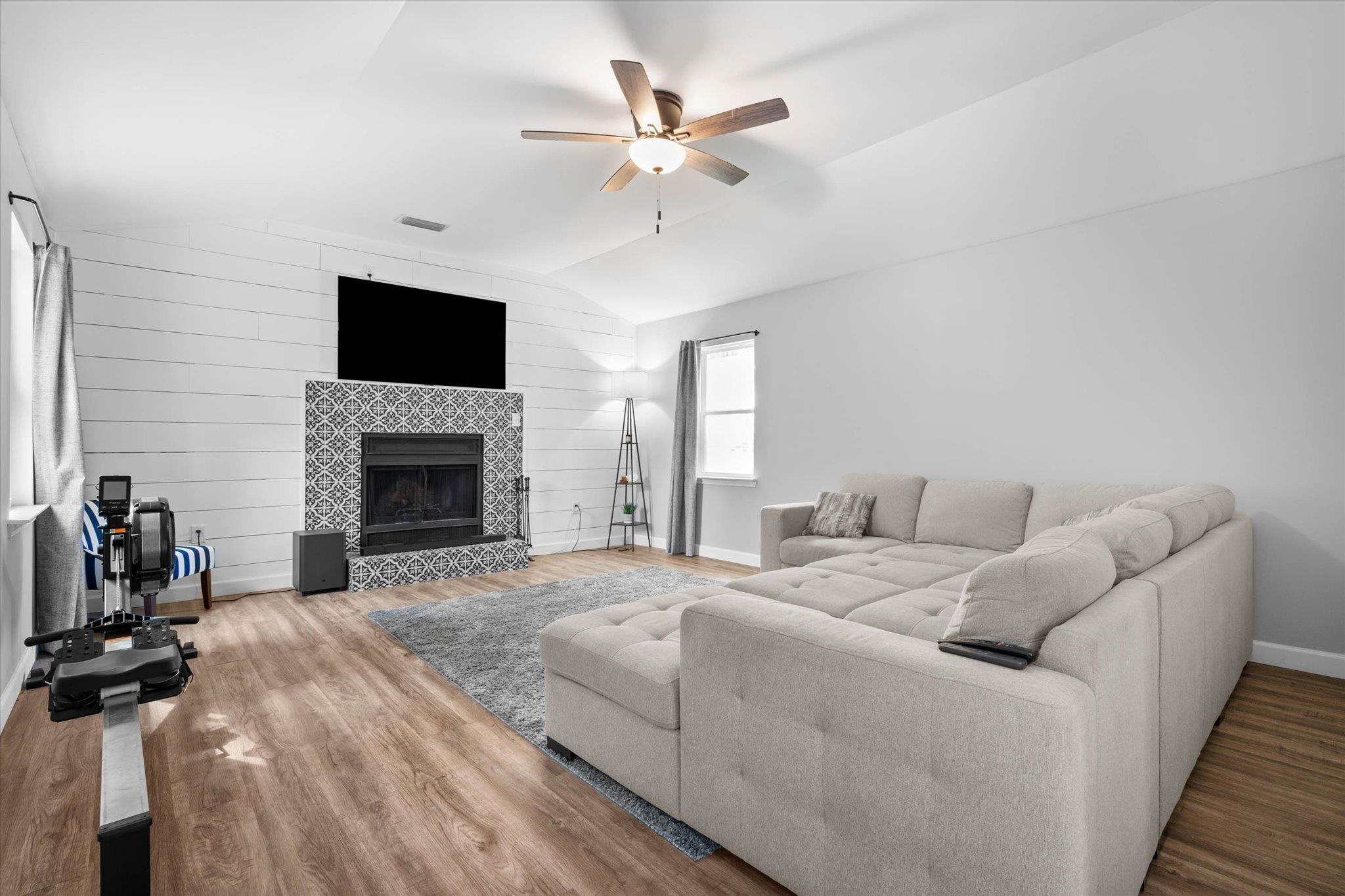 6965 Lee Roy Jordan Road North Semmes, AL 36575 - Photo 7 of 34