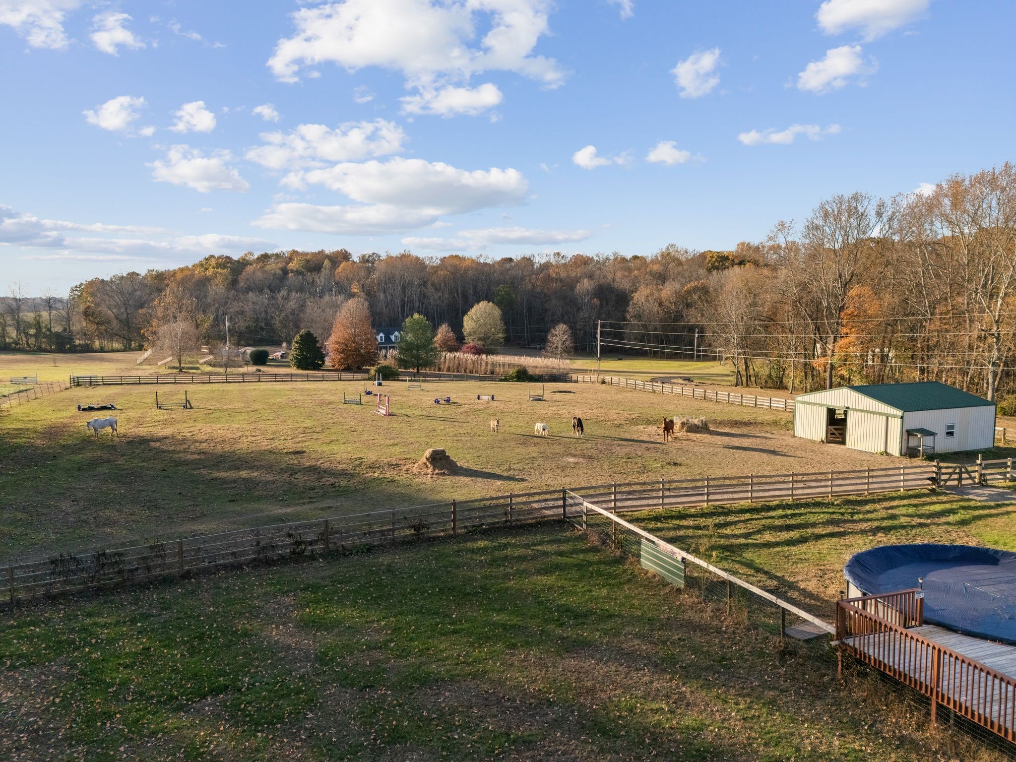 3736 Armstrong Road Springfield, TN 37172 - Photo 35 of 60 a view of an outdoor space and ocean view