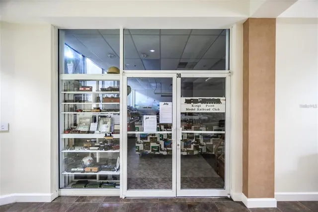 $1,950 | 2405 New Haven Circle, Sun City Center, FL 33573