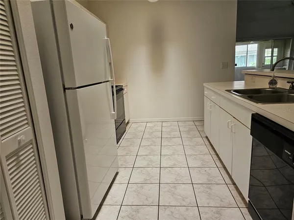 $1,800 | 2405 New Haven Circle, Sun City Center, FL 33573