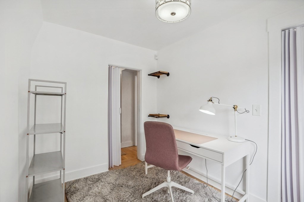 59 Fleet Street, Unit 3 Boston, MA 02109 - Photo 15 of 24 a bathroom with a toilet
