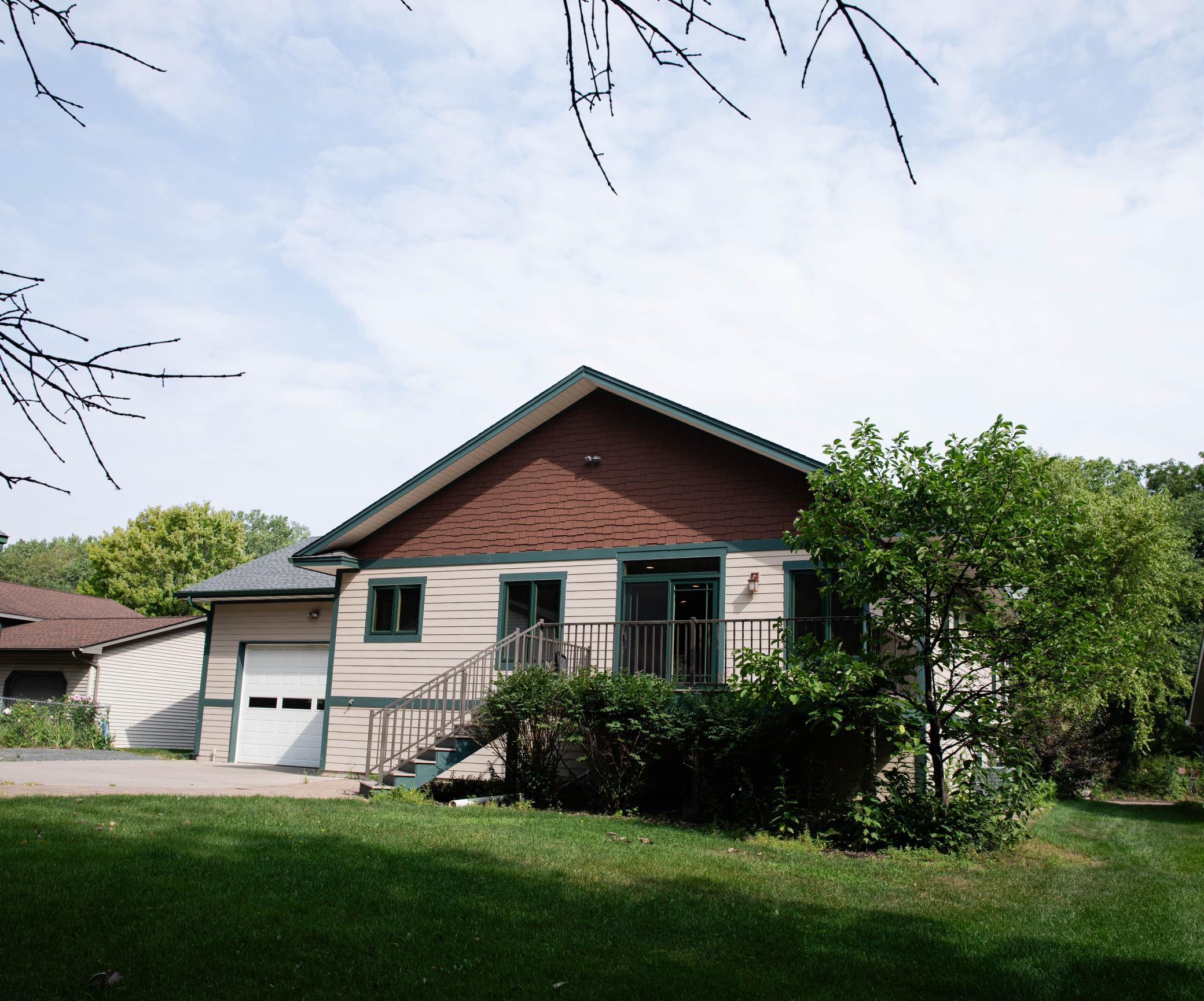 930 County Rd C East Maplewood, MN 55109 - Photo 7 of 41 Gallery Image 7