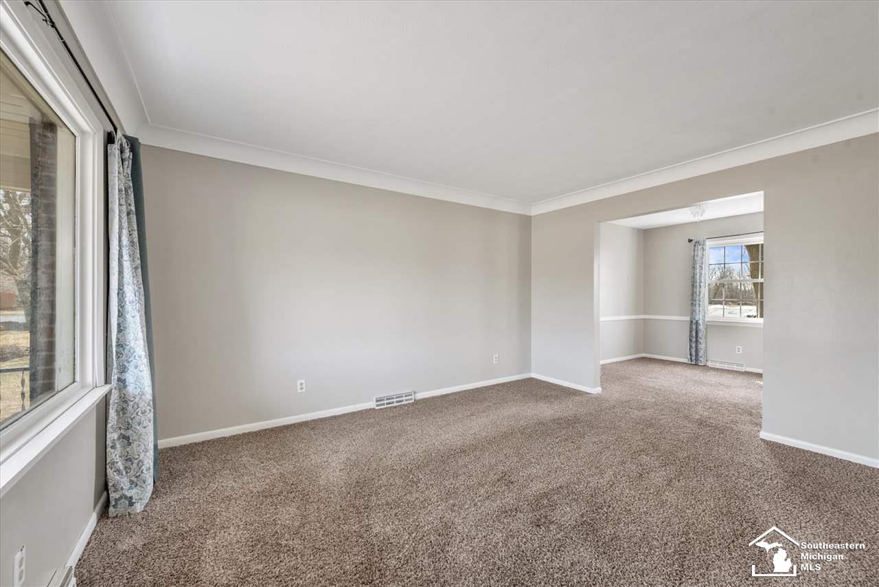 4023 South Custer Road Monroe, MI 48161 - Photo 5 of 38