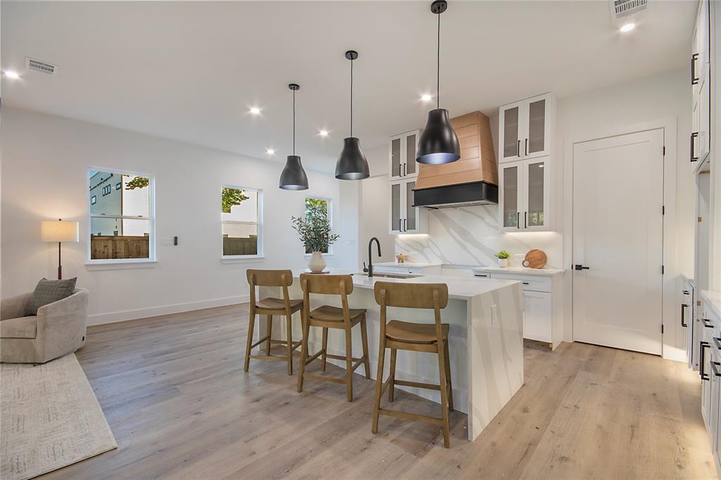 2005 Hearne Avenue Dallas, TX 75208 - Photo 4 of 37