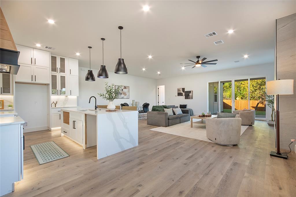 2005 Hearne Avenue Dallas, TX 75208 - Photo 6 of 37