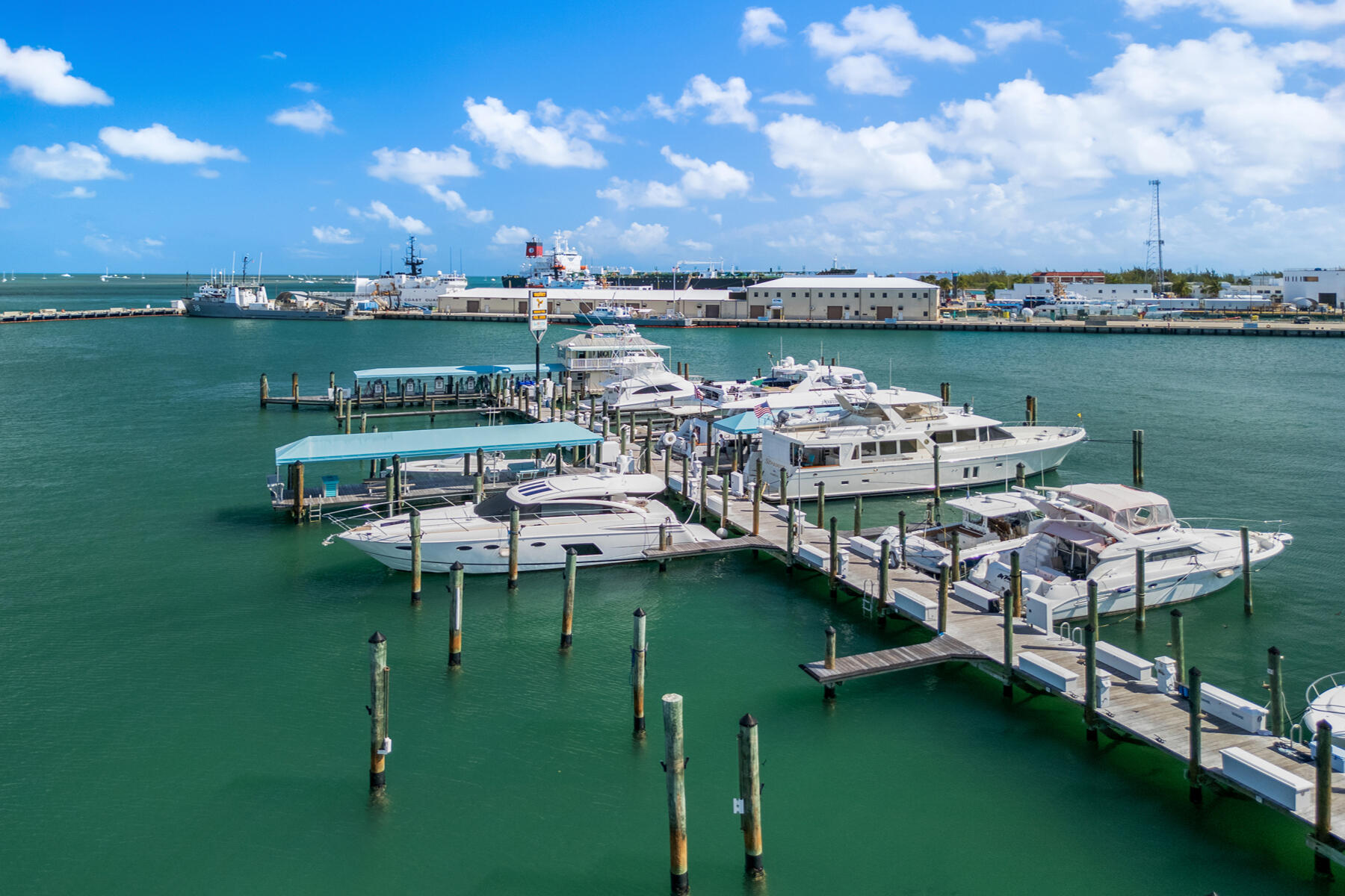 951 Caroline Street, Unit 19 Key West, FL 33040 - Photo 19 of 29 951 Caroline St_1oakstudiosdrone_07