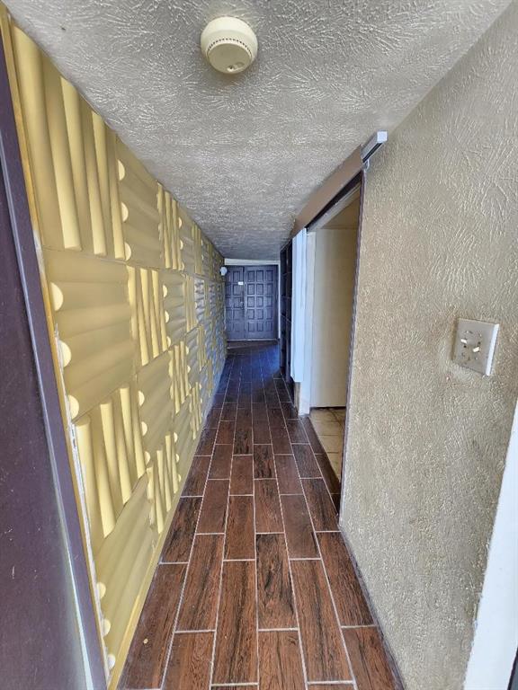 3114 Nutmeg Lane Garland, TX 75044 - Photo 12 of 18 a view of entryway