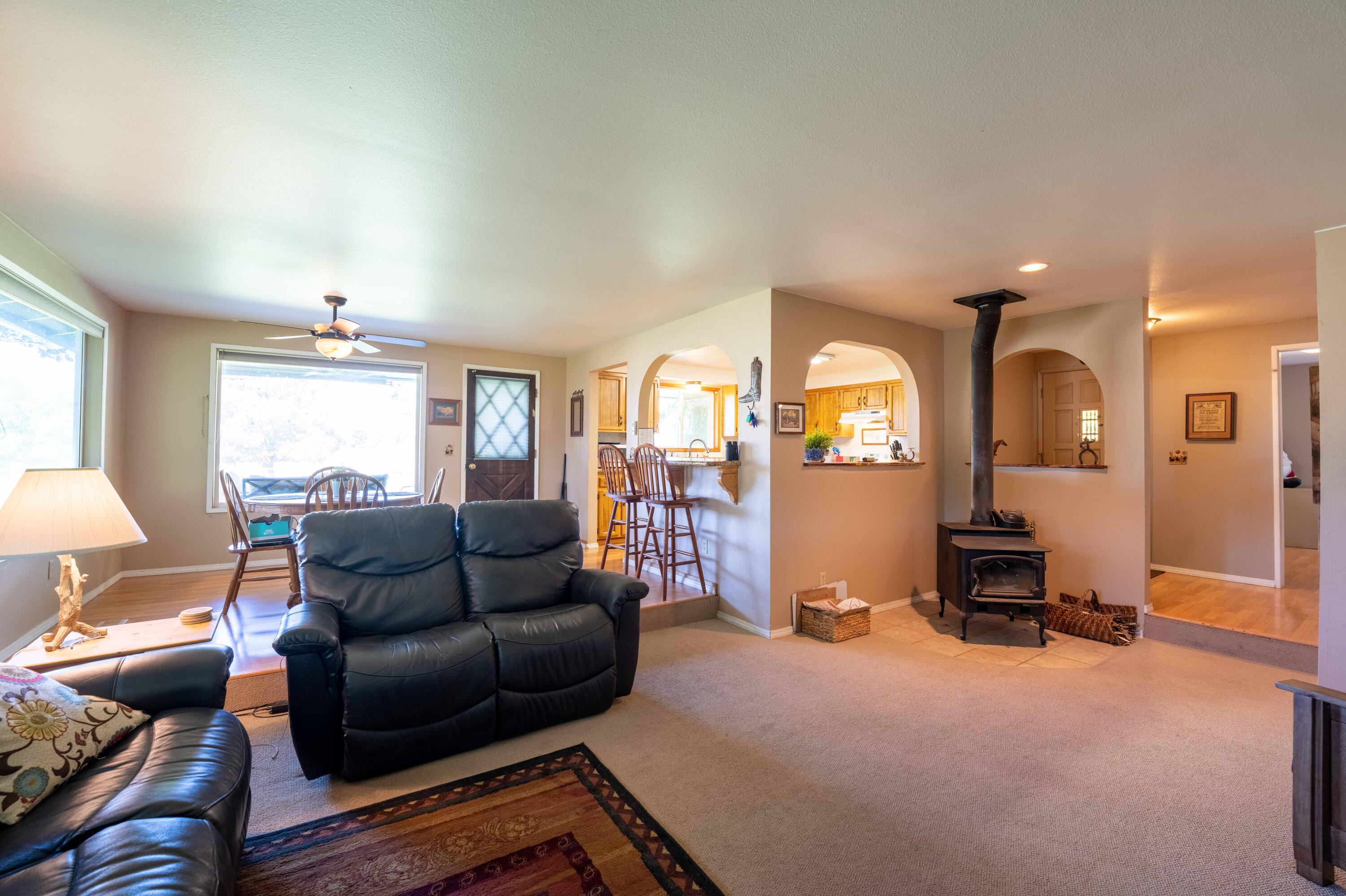 62575 Dixon Loop Bend, OR 97701 - Photo 20 of 56 Dixon Lp-13