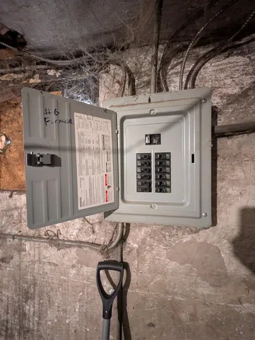 $214,900 | 2631 North Richards Street, Milwaukee, WI 53212