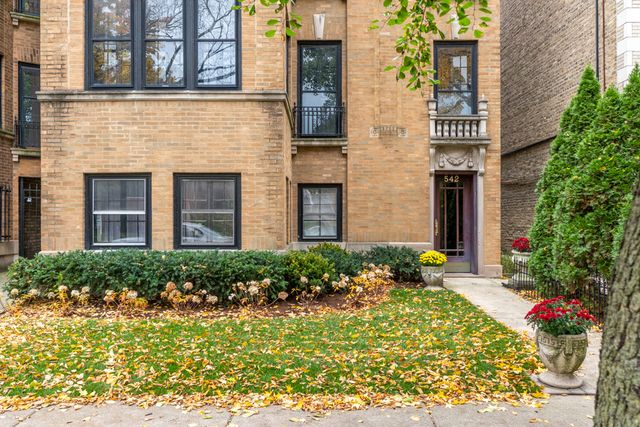 $625,000 | 542 Sheridan Road, Unit 2, Evanston, IL 60202