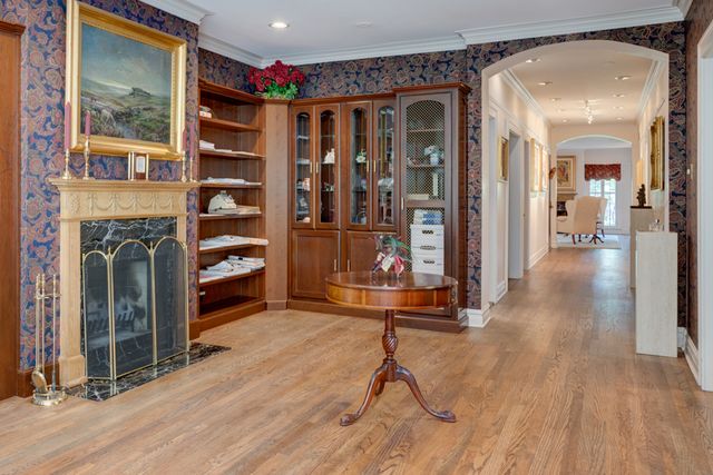 $625,000 | 542 Sheridan Road, Unit 2, Evanston, IL 60202