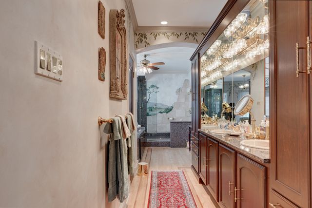 $625,000 | 542 Sheridan Road, Unit 2, Evanston, IL 60202