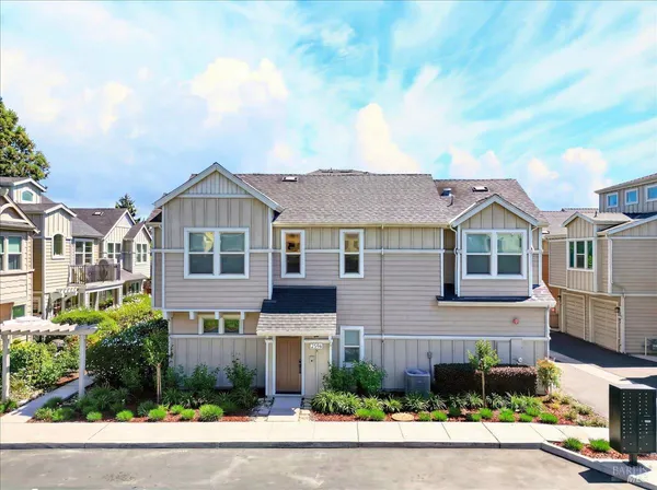 $599,000 | 2596 1st Street, Unit A, Napa, CA 94558