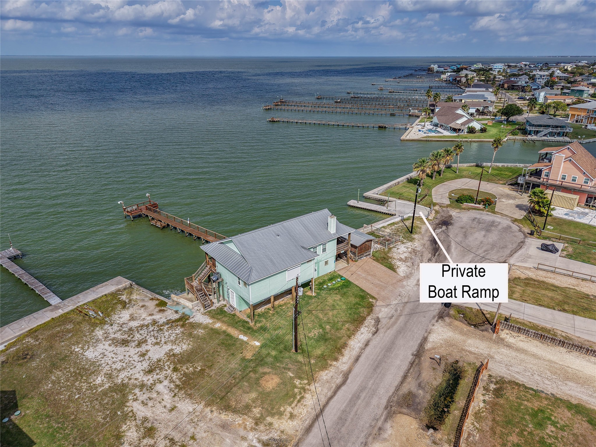 740 Copano Cove Road Rockport, TX 78382 - Photo 3 of 41