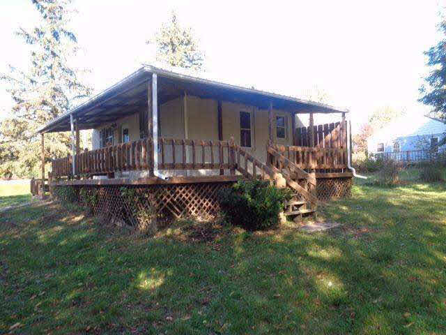 7338 North Bray Road Mount Morris, MI 48458 - Photo 9 of 10 21230105-8.JPG