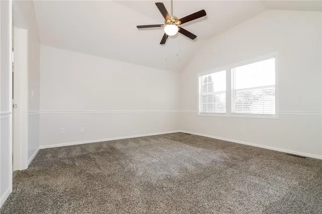 $2,645 | 113 North Oxford Drive, Raymore, MO 64083