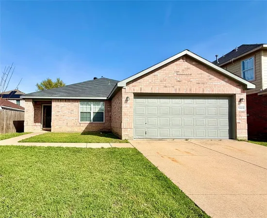 $2,200 | 7409 Cresswell Drive, Arlington, TX 76001
