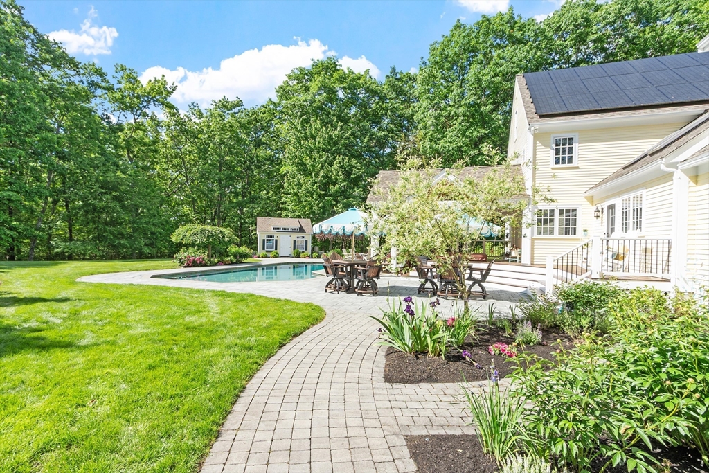 158 Kettle Hole Road Bolton, MA 01740 - Photo 35 of 42