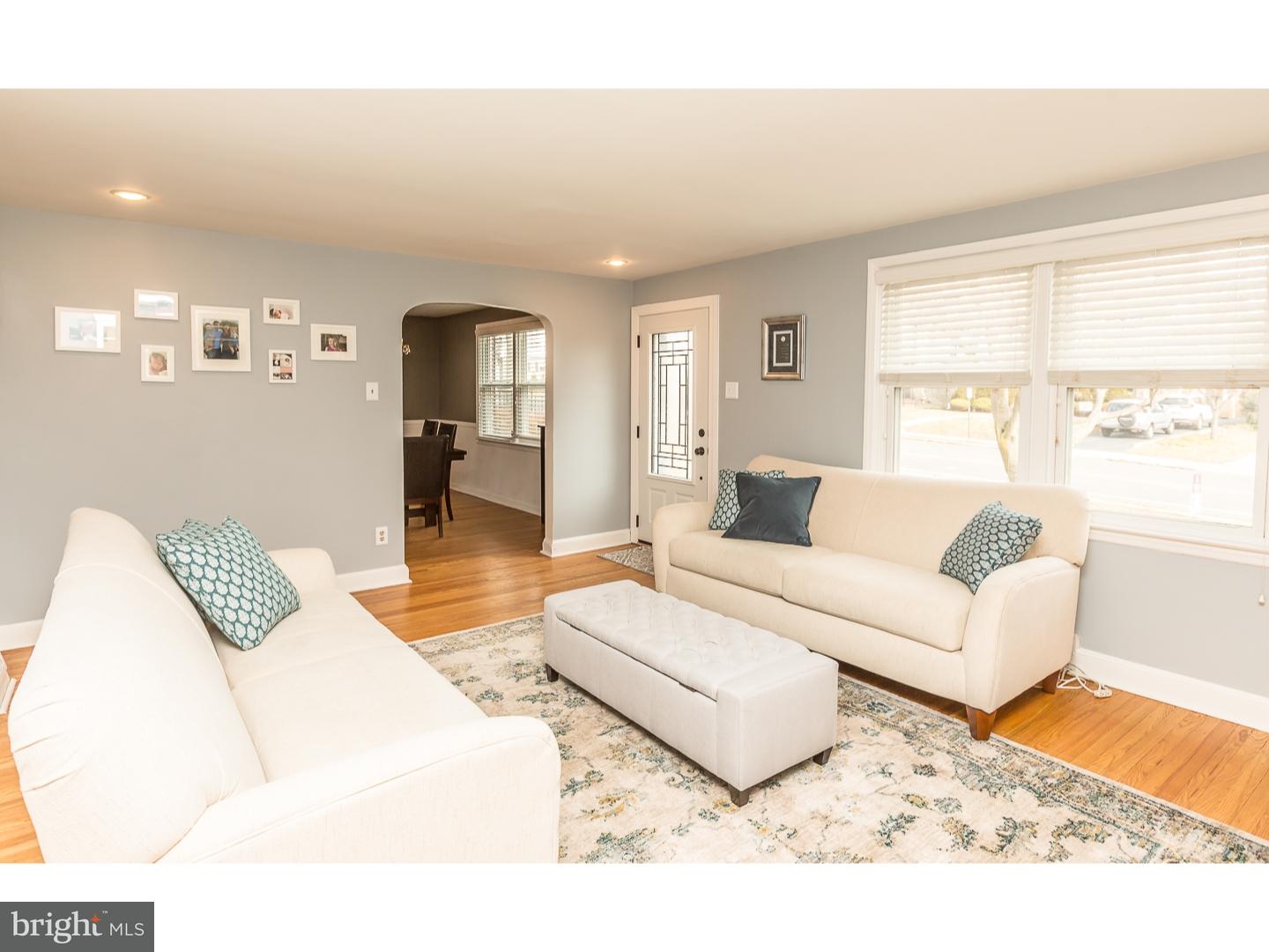 804 Earlington Road Havertown, PA 19083 - Photo 5 of 25 Living Room