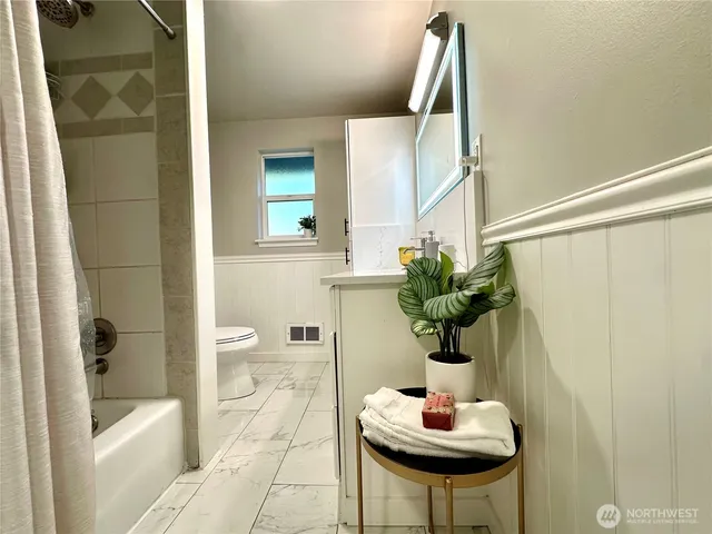 a bathroom with a bathtub