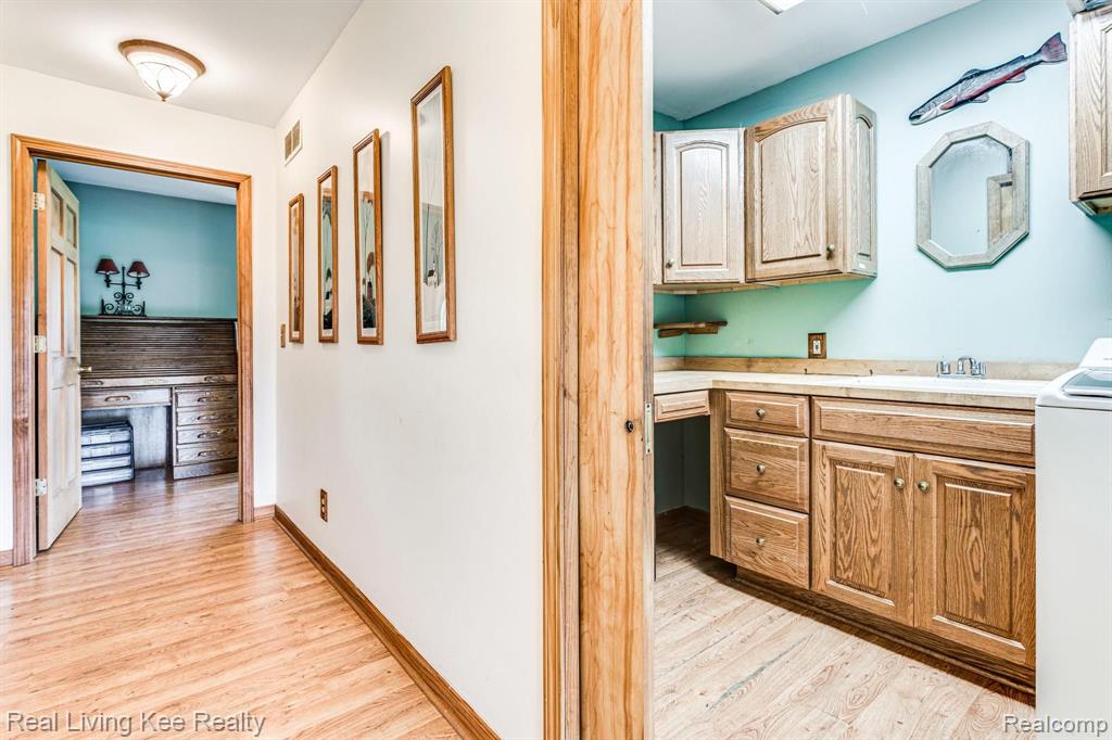 7194 Kilburn Road Jeddo, MI 48032 - Photo 39 of 51