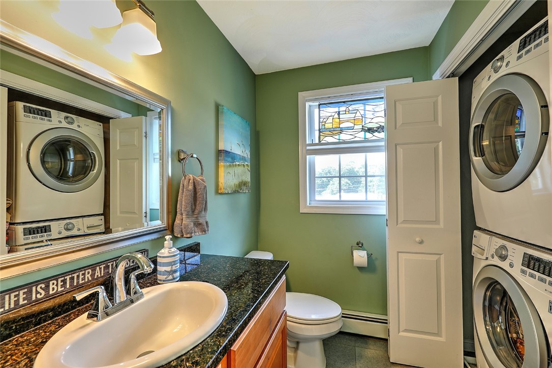 232 Iroquois Road Cumberland, RI 02864 - Photo 21 of 44