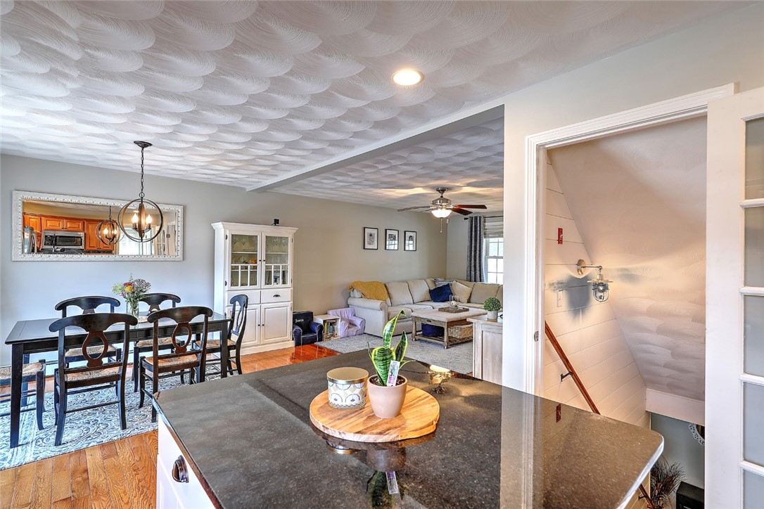 232 Iroquois Road Cumberland, RI 02864 - Photo 23 of 44