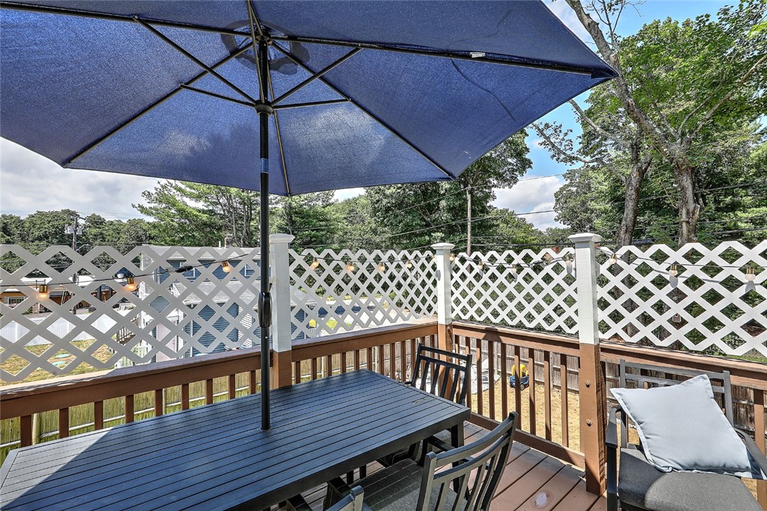 232 Iroquois Road Cumberland, RI 02864 - Photo 38 of 44