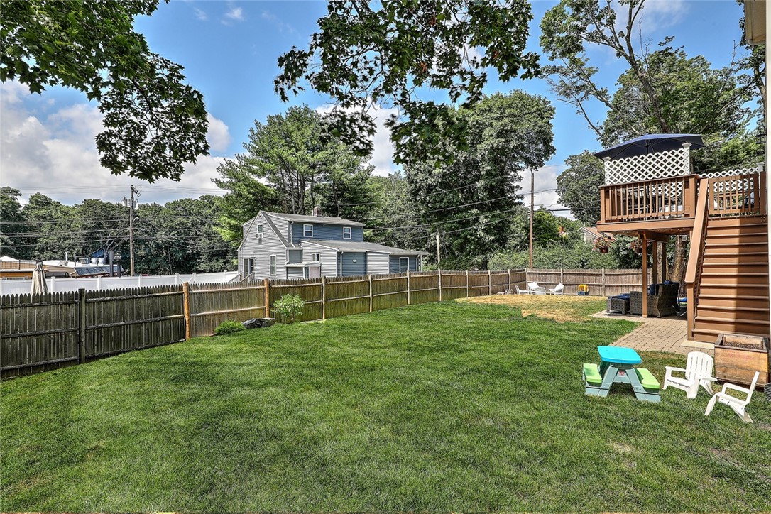 232 Iroquois Road Cumberland, RI 02864 - Photo 39 of 44