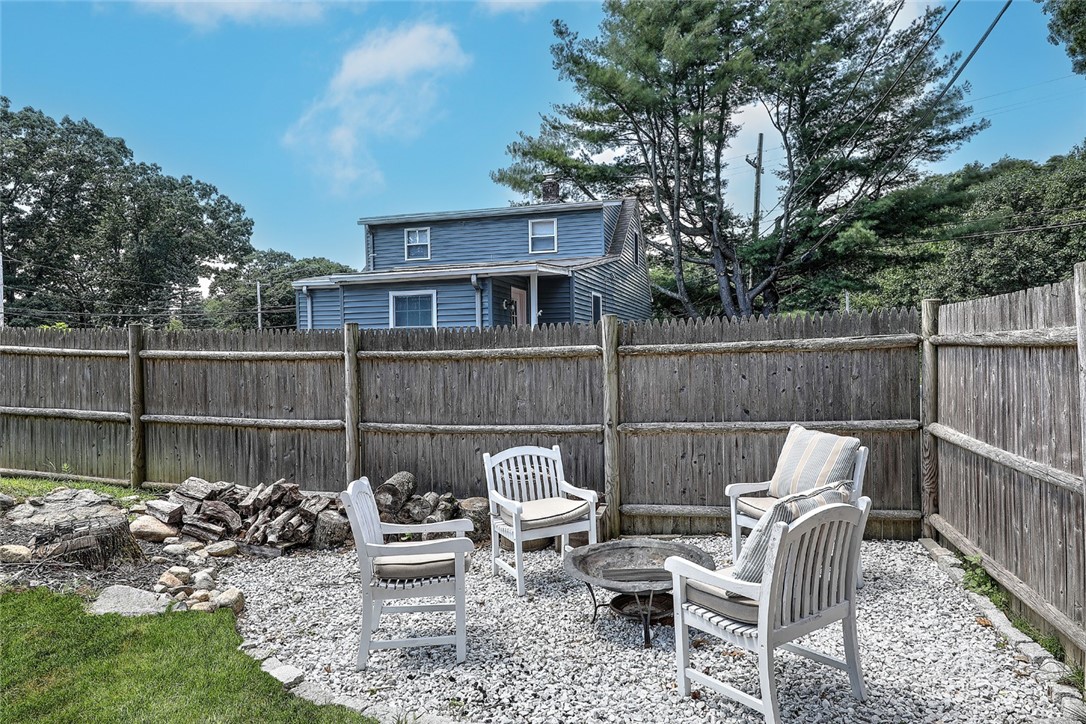232 Iroquois Road Cumberland, RI 02864 - Photo 42 of 44