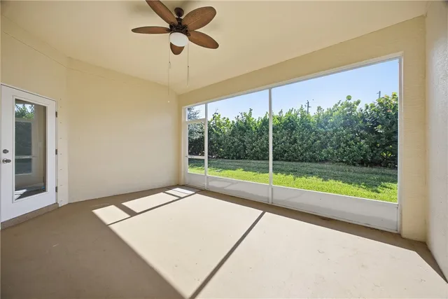$525,000 | 2557 St Lucia Circle, Vero Beach, FL 32967