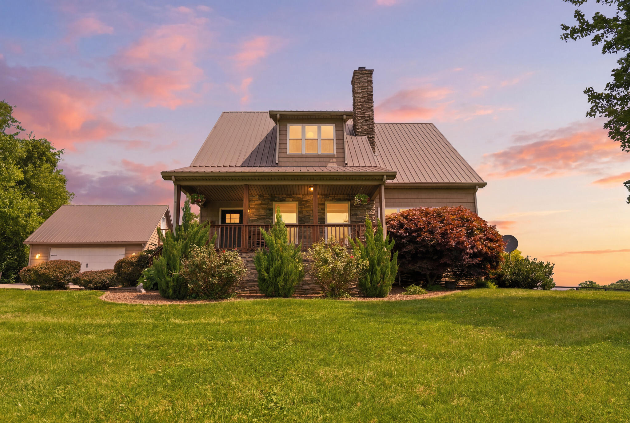 445 Charles White Road Richmond, KY 40475 - Photo 2 of 63 dsc03489_autoremove_41206791_twilight_02