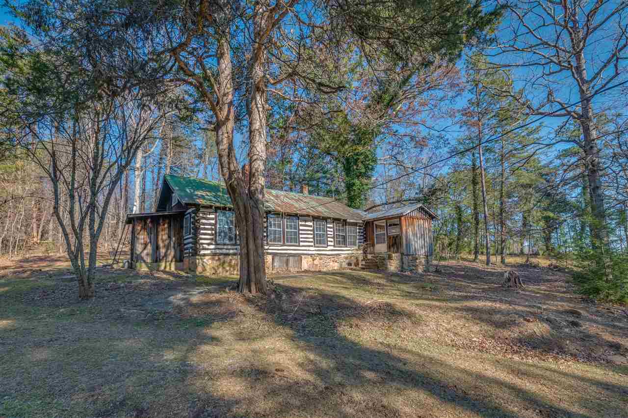 906 Oak Grove Road Landrum, SC 29356 - Photo 2 of 32