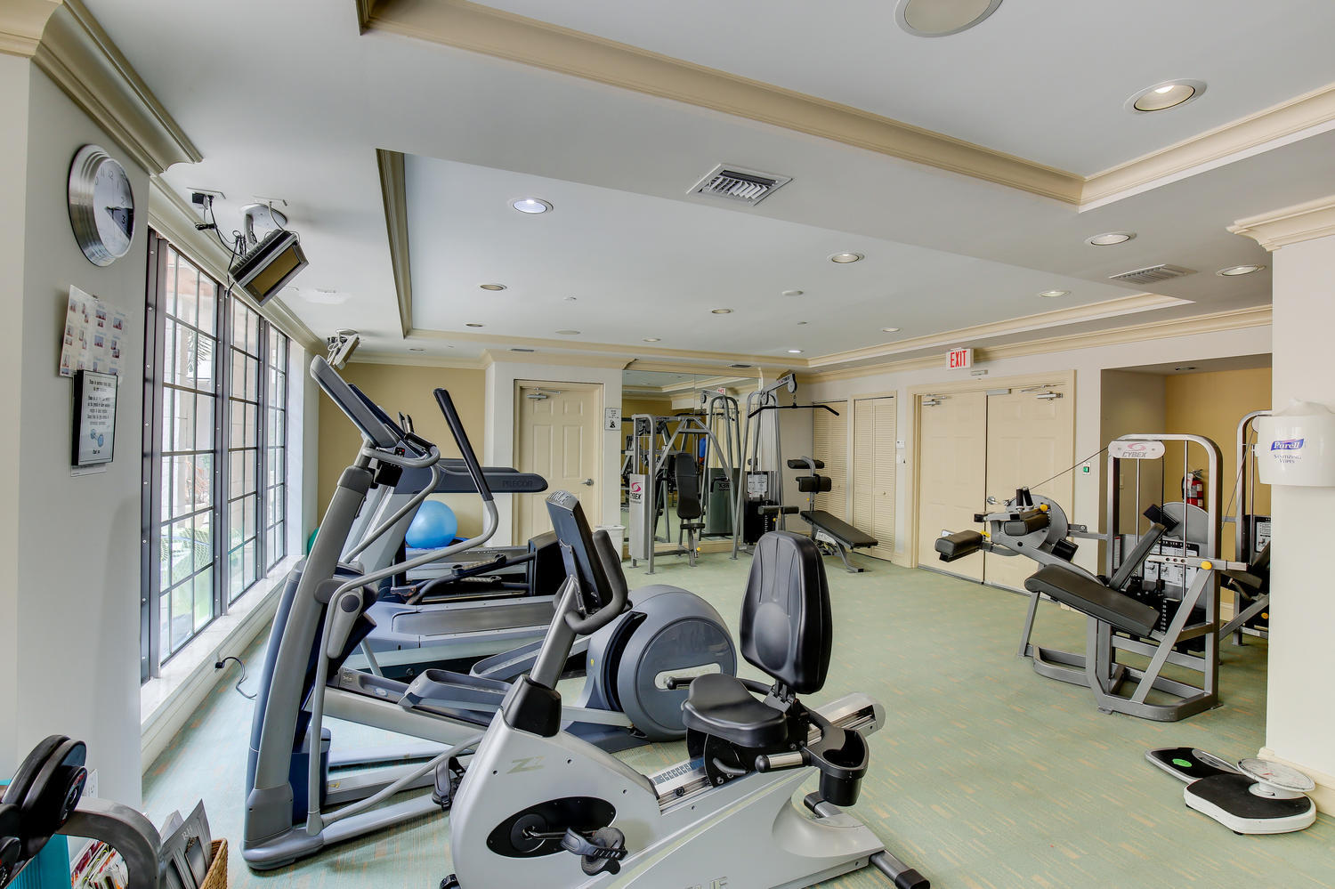 233 South Federal Highway, Unit LPH21 Boca Raton, FL 33432 - Photo 16 of 21 233 S Federal Hwy Unit 821-large-018-Com