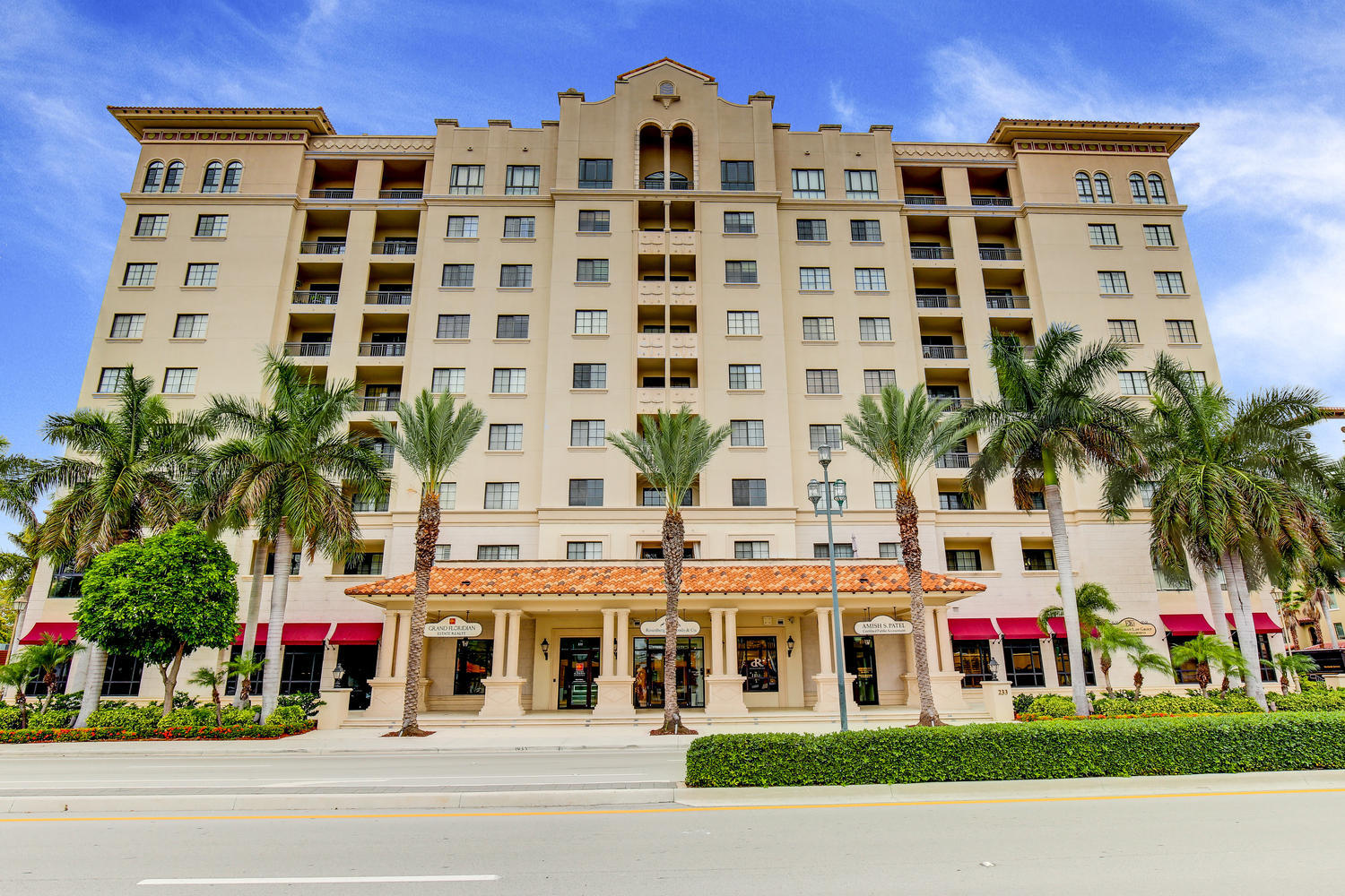 233 South Federal Highway, Unit LPH21 Boca Raton, FL 33432 - Photo 2 of 21 233 S Federal Hwy Unit 821-large-002-Fro
