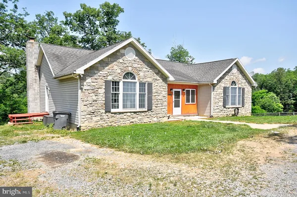 $619,000 | 121 Sweetbriar Lane, Winchester, VA 22603