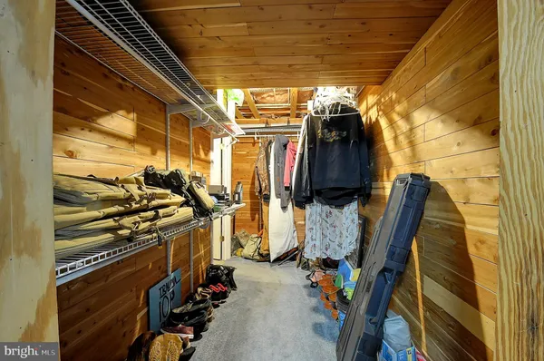 $619,000 | 121 Sweetbriar Lane, Winchester, VA 22603