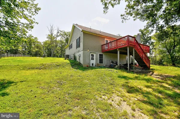 $619,000 | 121 Sweetbriar Lane, Winchester, VA 22603