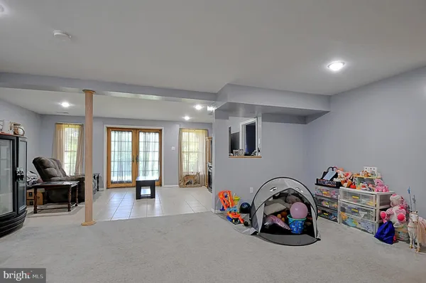 $619,000 | 121 Sweetbriar Lane, Winchester, VA 22603