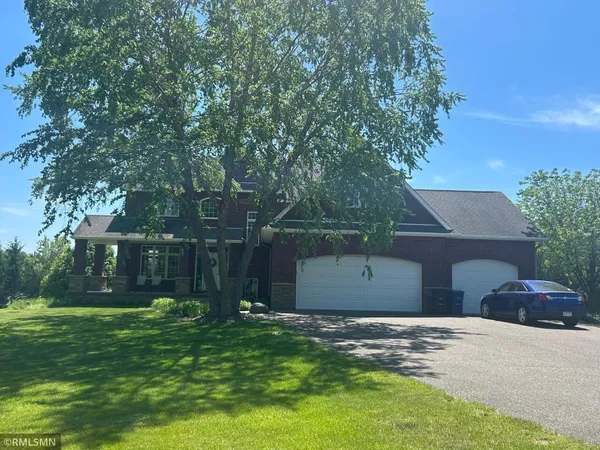 $675,000 | 12621 246th Street, Chisago City, MN 55013