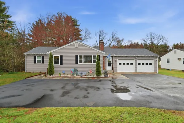 $395,000 | 569 Cooley Street, Springfield, MA 01128