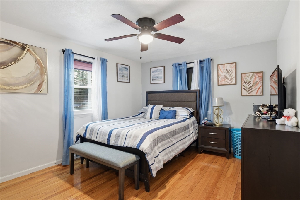 569 Cooley Street Springfield, MA 01128 - Photo 19 of 42