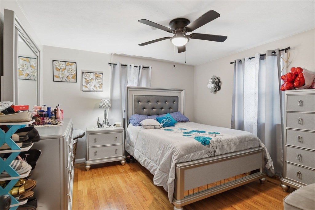 569 Cooley Street Springfield, MA 01128 - Photo 23 of 42